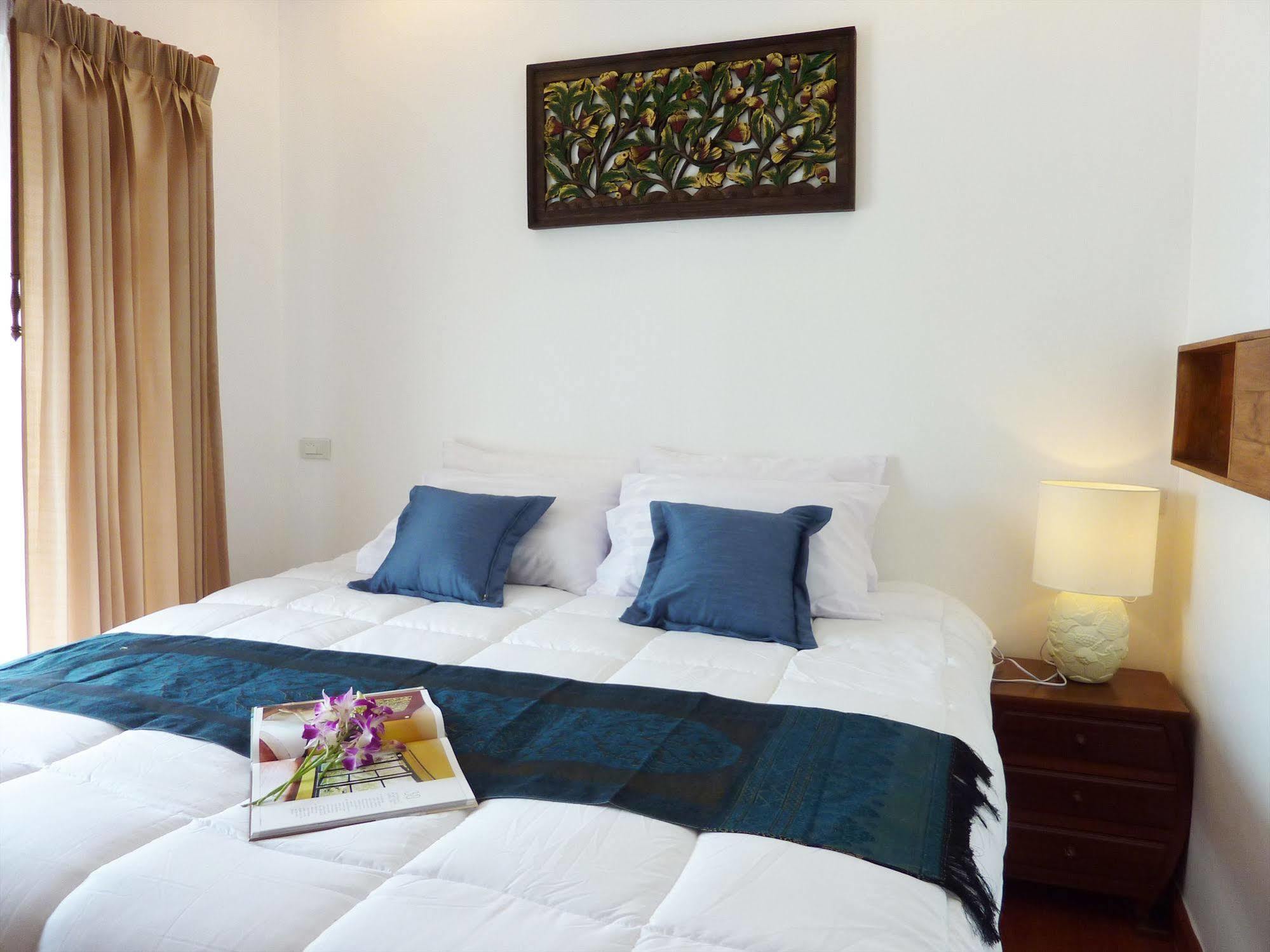 Tara Raft Hotel Kanchanaburi Exterior photo